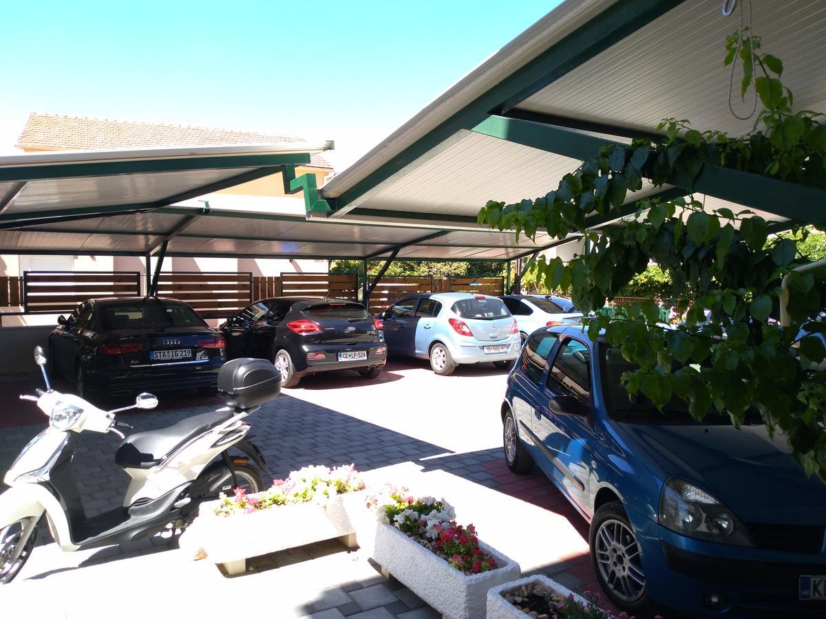 Apartments Davor Biograd Na Moru Exterior photo
